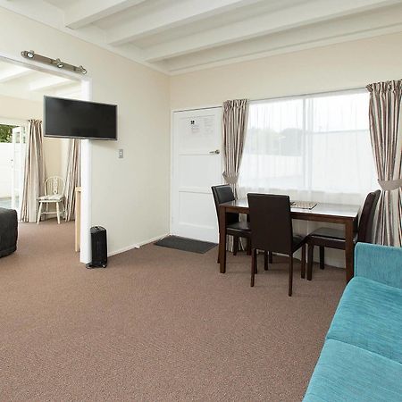 Marina Court Motel & Apartments 旺阿雷 外观 照片