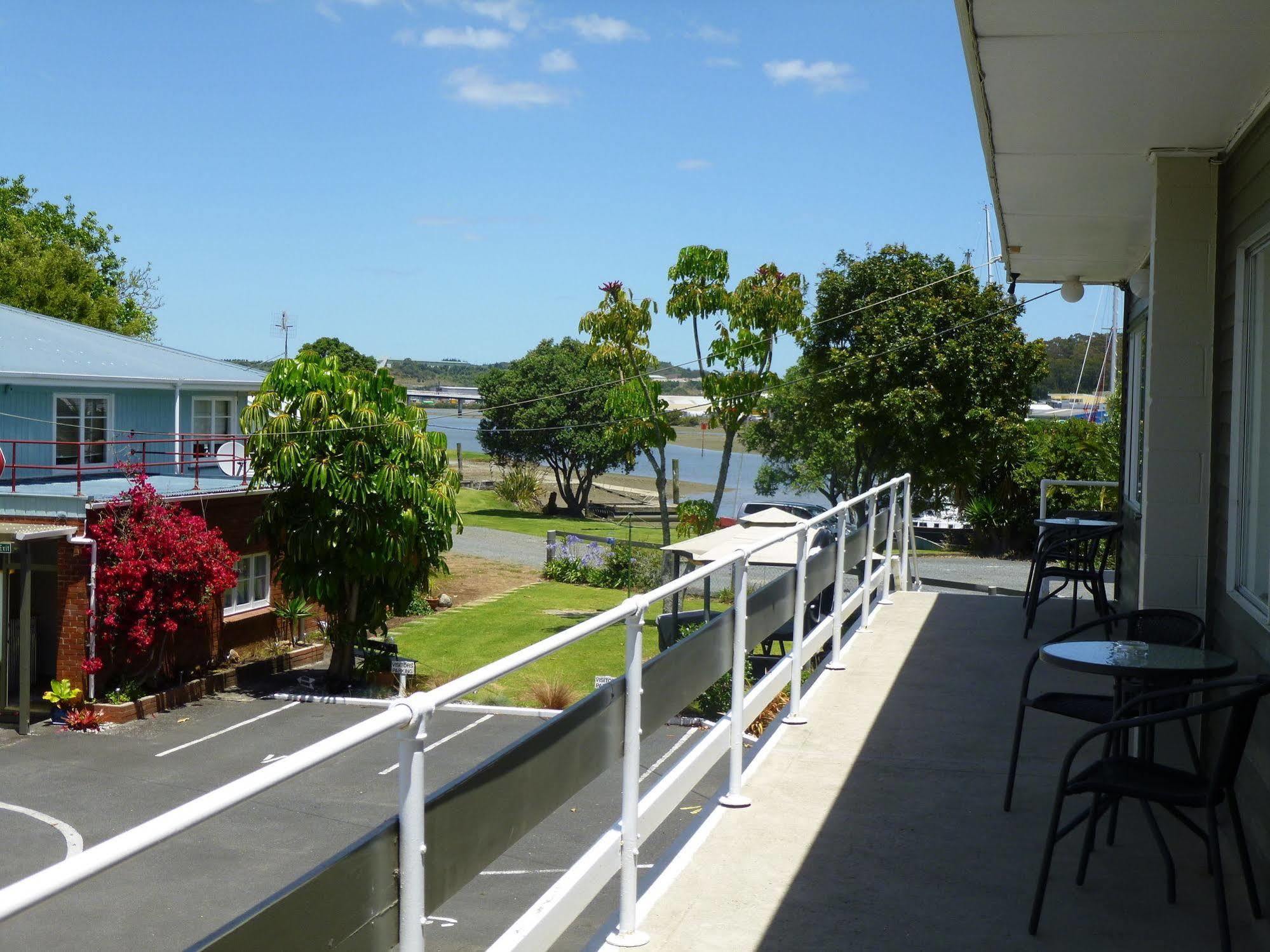 Marina Court Motel & Apartments 旺阿雷 外观 照片