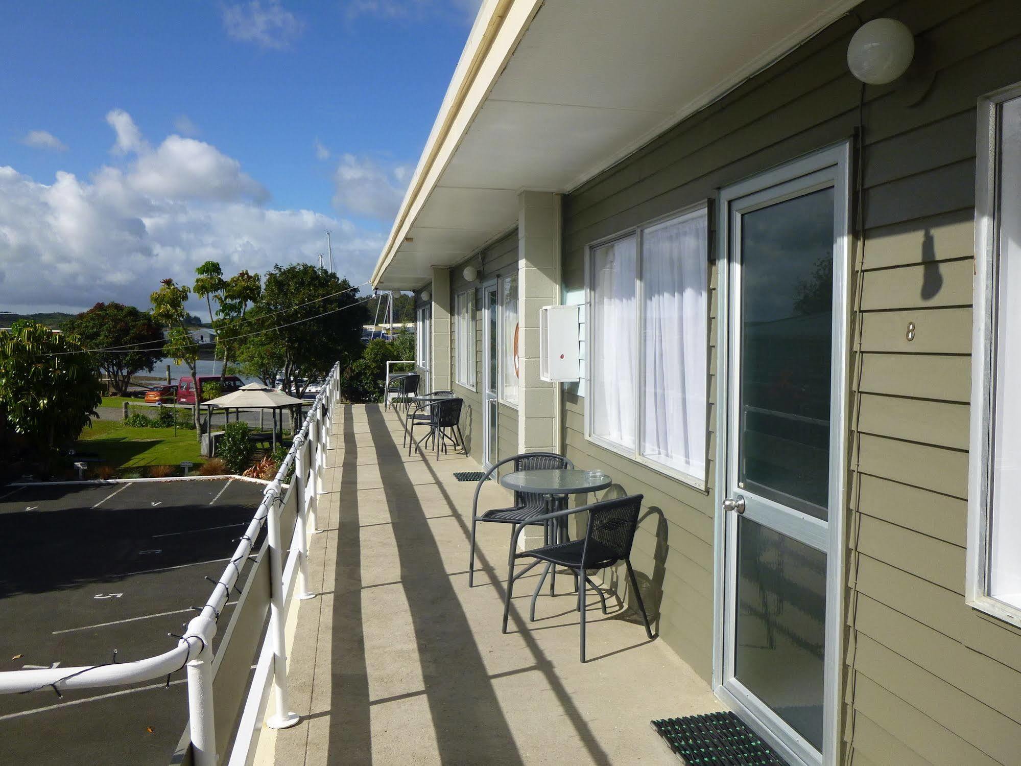 Marina Court Motel & Apartments 旺阿雷 外观 照片